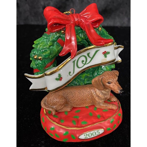Danbury Mint Dachshund Joy Wreath & Dog 2005 Christmas Ornament & Box READ - Picture 6 of 8